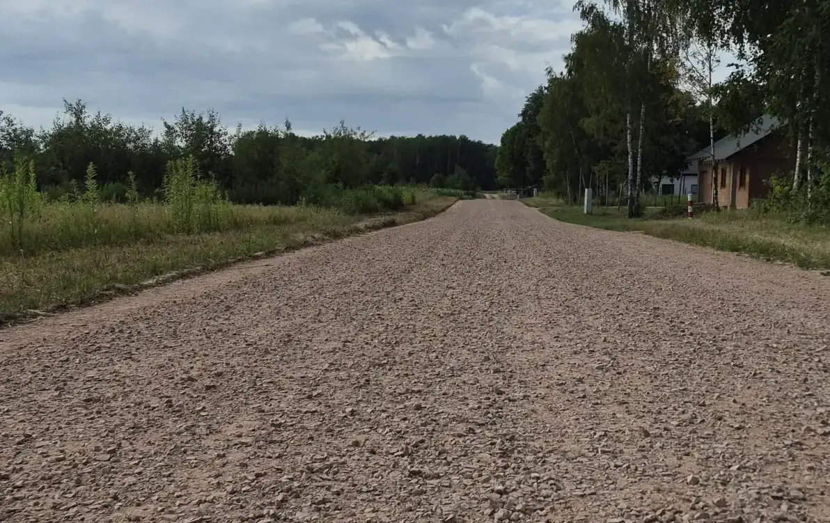 Zdjęcie do Nowa nawierzchnia tłuczniowa w Nowych Mostkach &ndash; zakończono...