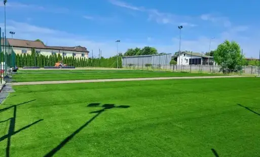 Zdjęcie do Trwa modernizacja kompleksu sportowego &bdquo;Orlik 2012&rdquo; w Kątach&nbsp;- dofinansowanie ze środk&oacute;w Funduszu Rozwoju Kultury Fizycznej